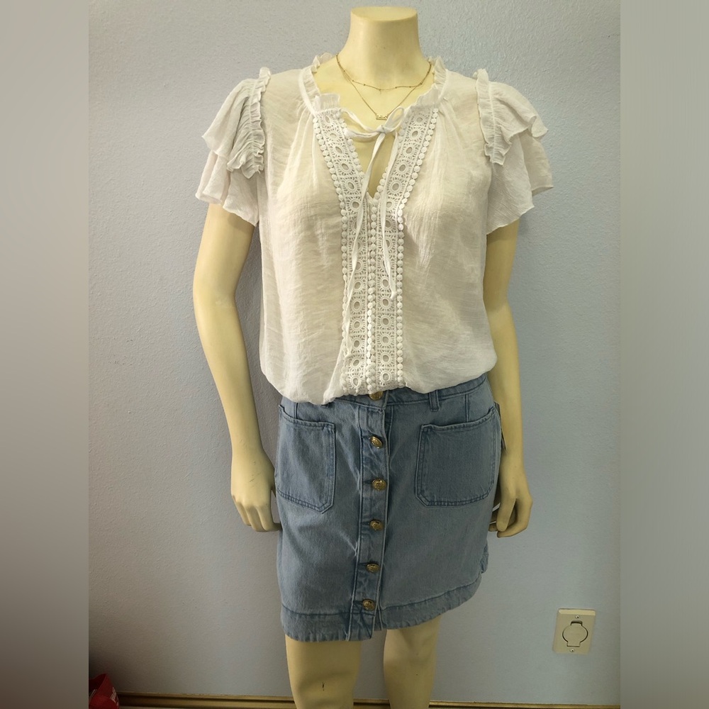 Light Wash Button-Front Denim Mini Skirt
